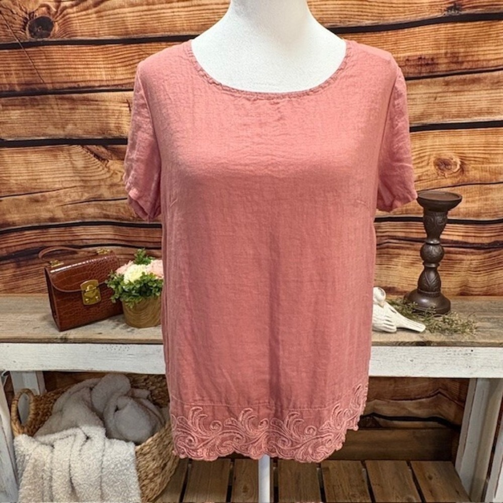 Relaxed Scoop Neck Tunic in Dusty Rose with Embroidered Hem